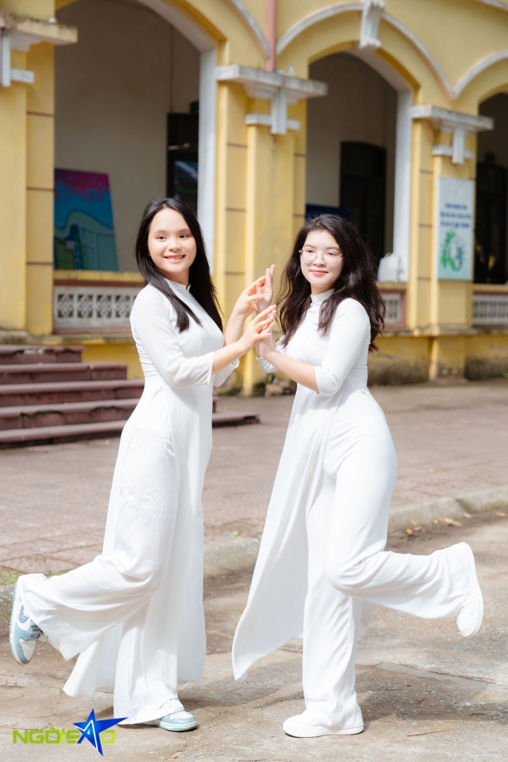 Nữ sinh Chu Văn An rạng ngời từ giã tuổi học trò - 9