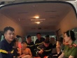 Giải cứu 11 học sinh mắc kẹt khi đi tắm suối