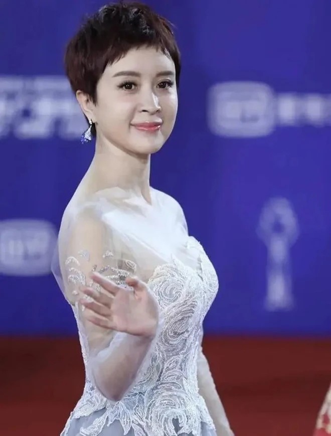 "Công chúa Khổng Tước" của Tây Du Ký: Lộ phát ngôn coi thường dân quê, nhận mưa gạch đá - 4