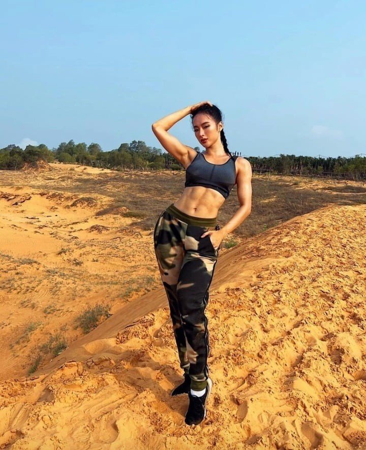 Ngoài tập luyện, Angela Phương Trinh còn theo chế độ ăn riêng nghiêm ngặt. Giữ chế độ ăn chay trường nhưng cô vẫn đảm bảo đầy đủ chất dinh dưỡng.