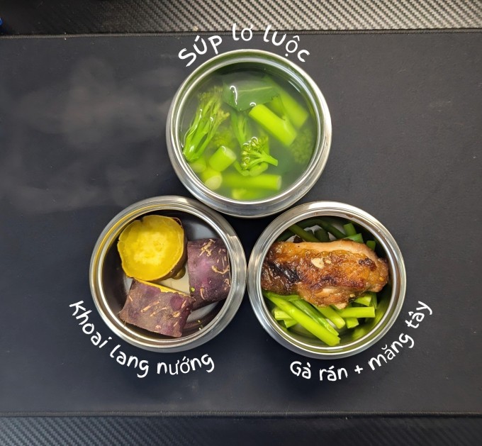 Chồng kỹ sư AI nấu cơm cho vợ mang đi làm mỗi ngày - 1