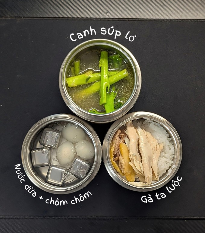 Chồng kỹ sư AI nấu cơm cho vợ mang đi làm mỗi ngày - 3