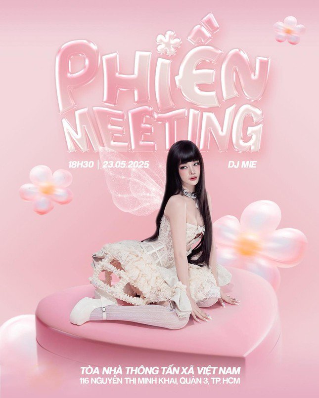 Sau thời gian làm phiền cộng đồng mạng, DJ Mie quyết định mở fan meeting, trực tiếp làm phiền khán giả.