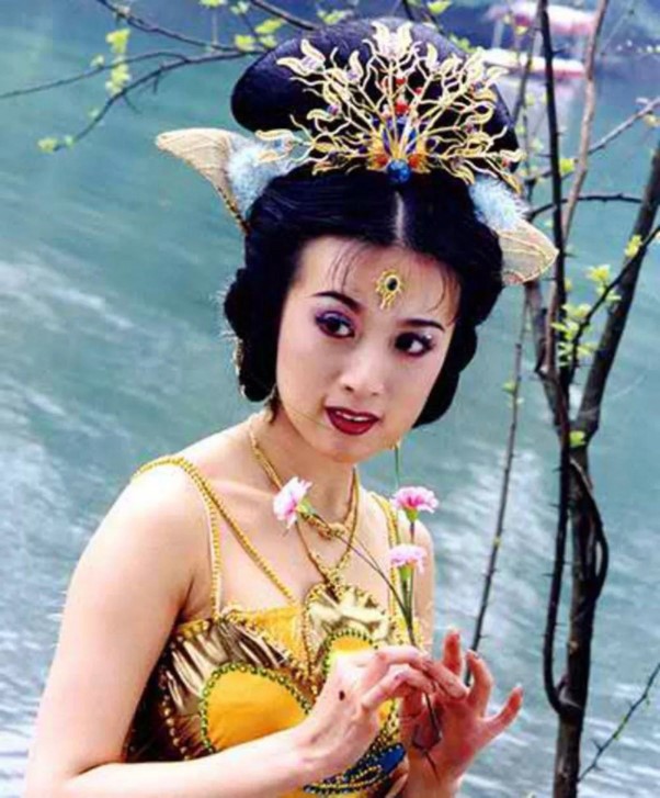 Kim Xảo Xảo trong vai công chúa Khổng Tước trong Tây Du Ký 1986.
