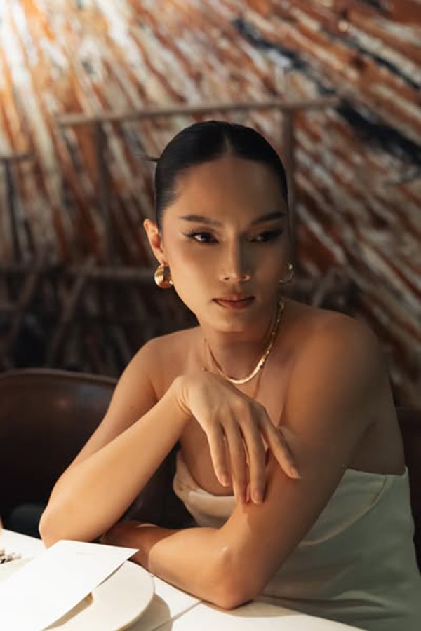 Nhờ vậy nên Bảo Hòa ở đời thực đẹp cả da lẫn dáng và vẫn là mỹ nhân được làng mốt Việt yêu thích.
