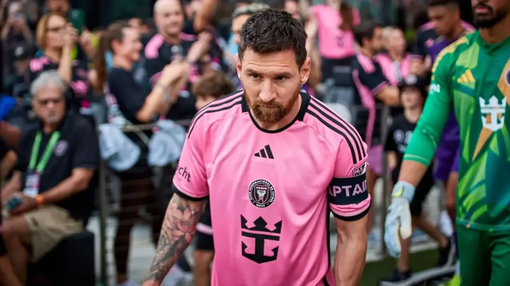 Chân sút người Argentina và đồng đội gặp nhiều khó khăn ở thời điểm này. Ảnh: GETTY.