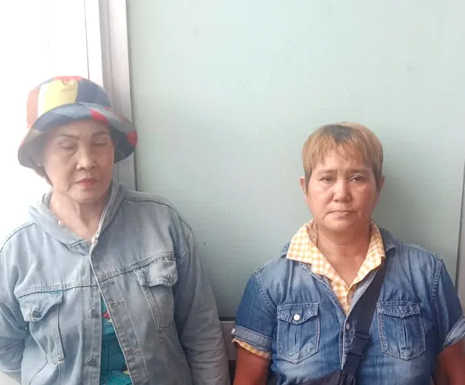 Hoa và Lan bắt cóc bé gái 7 tuổi trên đường tẩu thoát đã bị bắt giữ Ảnh: CA