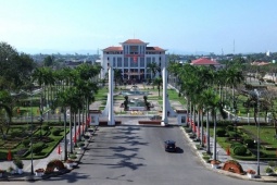 Quảng Nam: Một phó trưởng phòng nghỉ hưu trước tuổi nhận 3,2 tỷ đồng hỗ trợ