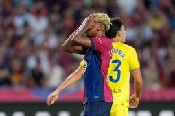 Barcelona chơi tệ nhất sau khi vô địch La Liga, cùng Real thống trị danh hiệu