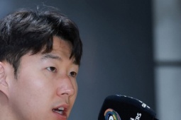 Bóng đá - Diễn tiến vụ tiền đạo Son Heung-min có con rơi