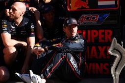 Đua xe F1, Emilia-Romagna GP: Verstappen lập kỷ lục ở chặng đua thứ 400 của Red Bull