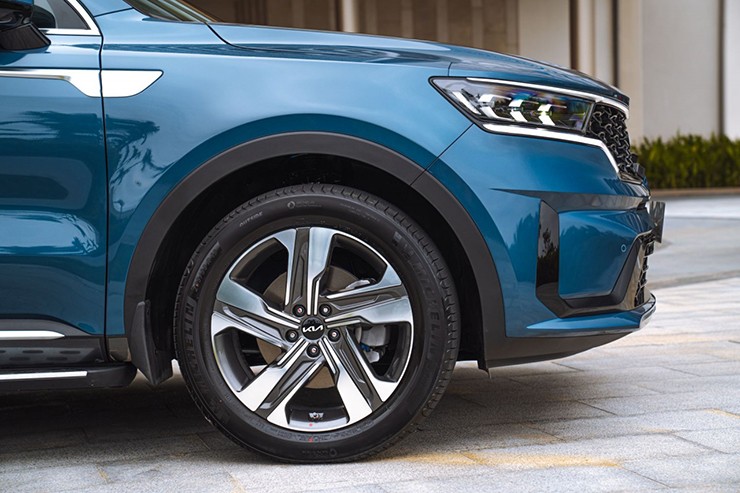 Giá xe KIA Sorento tháng 5/2025, ưu đãi lến đến 110 triệu đồng - 9