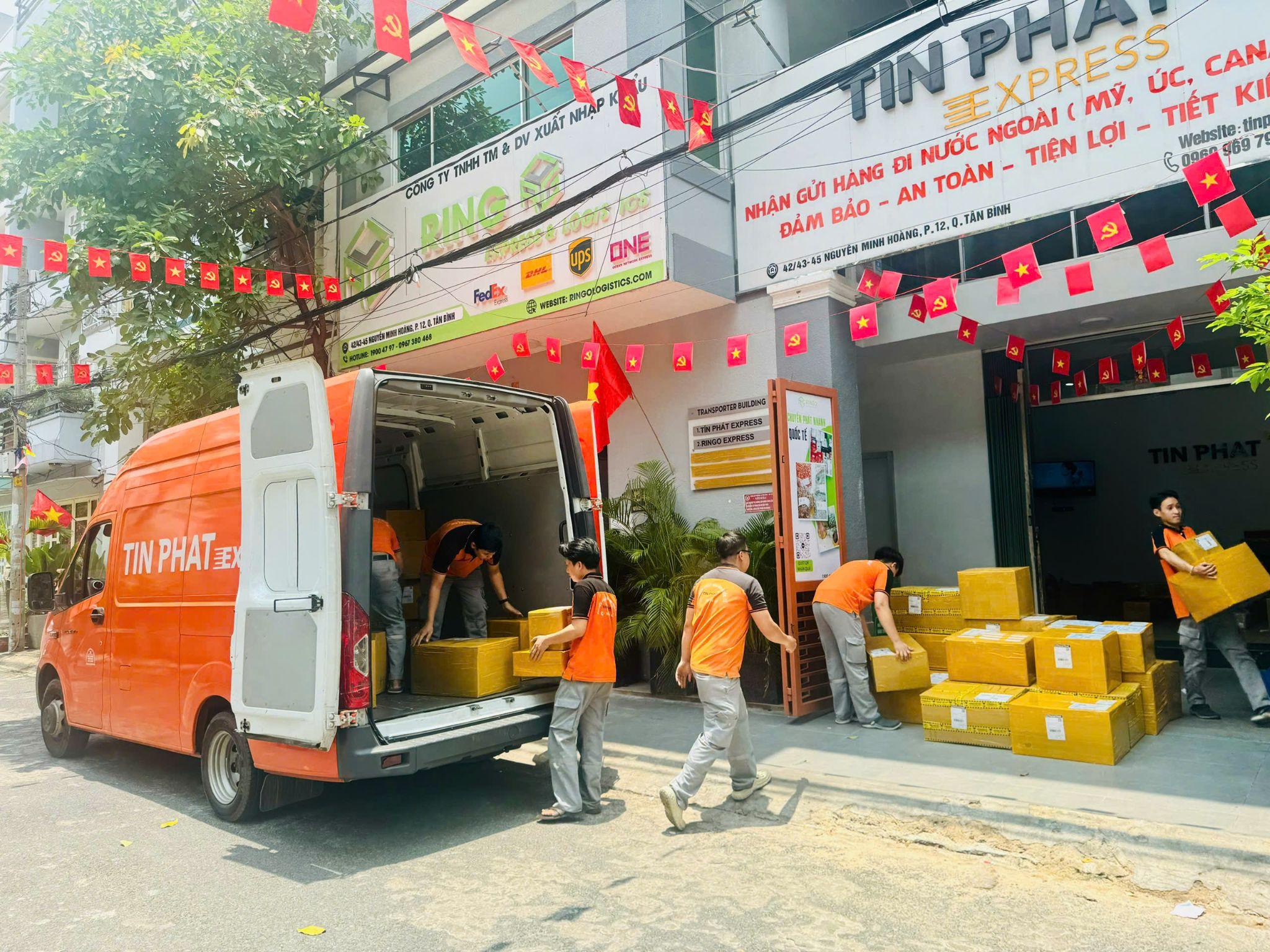 Tín Phát cung cấp giải pháp vận chuyển với giá thành phù hợp.