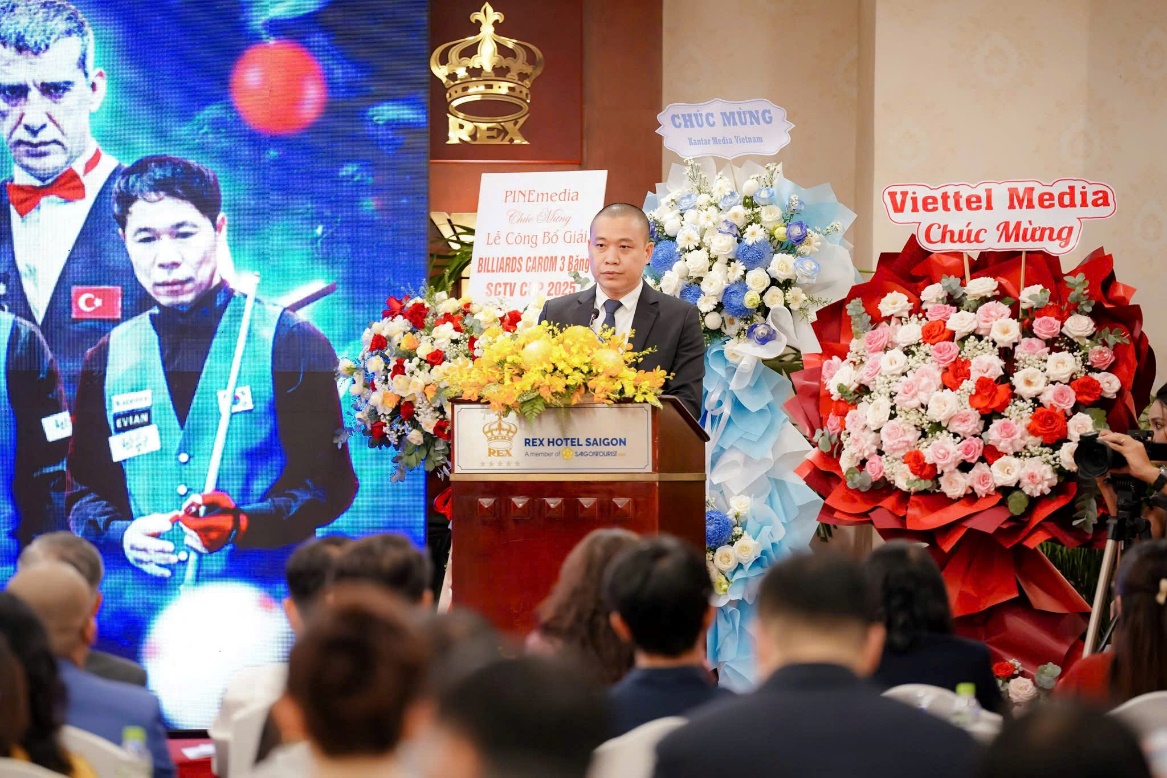 Ông Trương Chí Bình, Tổng giám đốc SCTV phát biểu tại họp báo