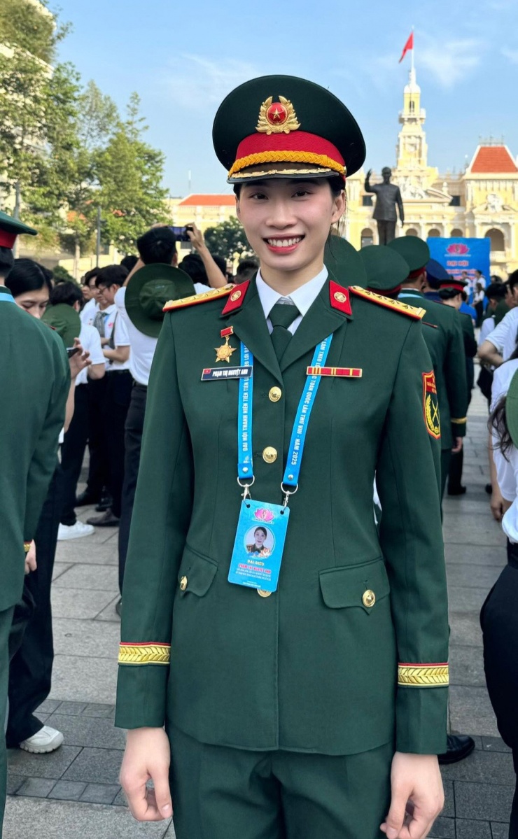 Sắc đẹp vạn người mê của dàn Hoa khôi bóng chuyền áo lính - 1
