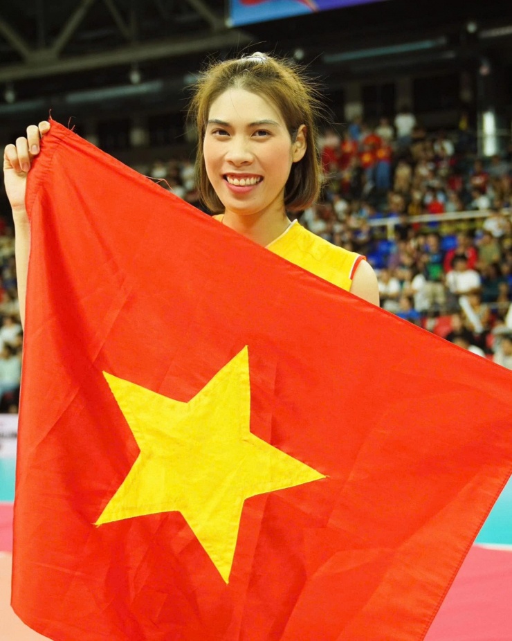 Sắc đẹp vạn người mê của dàn Hoa khôi bóng chuyền áo lính - 8