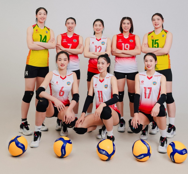 Sắc đẹp vạn người mê của dàn Hoa khôi bóng chuyền áo lính - 11