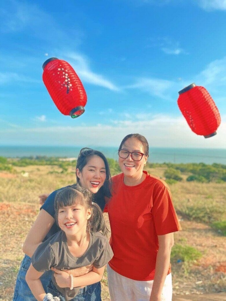 Sao Việt được mẹ chồng bênh: Phan Hiển bị mẹ đuổi vì to tiếng với Khánh Thi, HH Thùy Lâm từng tủi thân khi làm dâu - 8