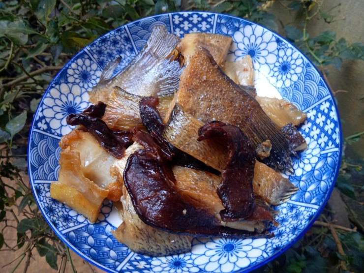Món cá kho tai chua đậm đà, tốn cơm. Ảnh: Dung Ma Thi