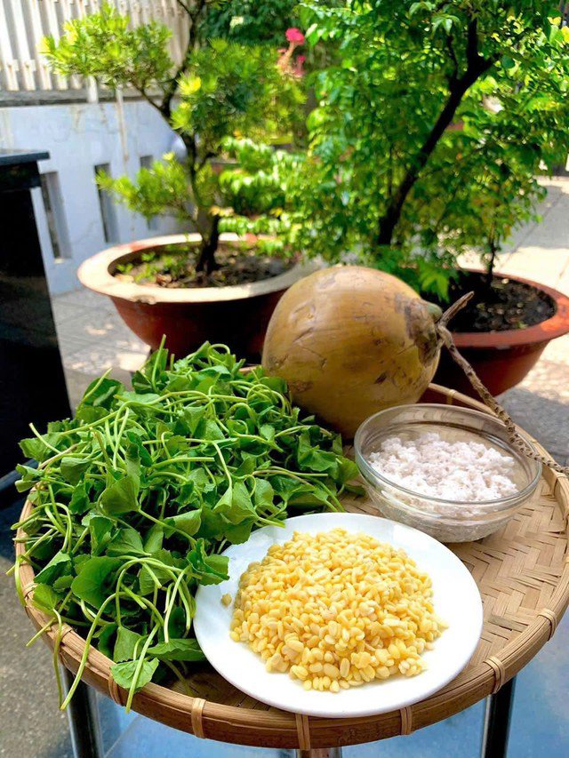 Ngoài nước ép nguyên chất, nhiều nơi còn mix với nhiều nguyên liệu khác như đậu xanh, sữa dừa hay các loại trái cây khác để tăng thêm hương vị.