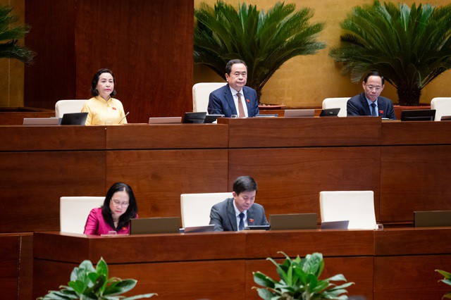 Sáng 21-5, Quốc hội khóa XV đã thông qua Nghị quyết về việc rút ngắn nhiệm kỳ khóa XV và Hội đồng nhân dân các cấp nhiệm kỳ 2021 - 2026. Ảnh: Phạm Thắng