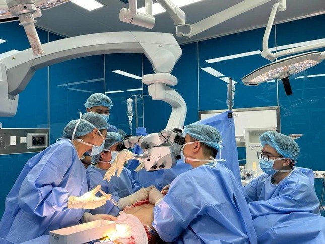 Ung thư tiêu hóa nếu phát hiện ở giai đoạn muộn có thể cần điều trị phức tạp hơn, bao gồm phẫu thuật phối hợp nhiều phương pháp hóa trị, xạ trị hoặc điều trị bằng liệu pháp nhắm trúng đích. Ảnh minh họa: Internet