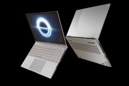 Ra mắt laptop  " khủng "  với RTX 50-series, màn hình 300Hz siêu mượt