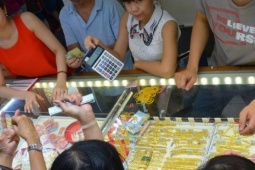 Giá vàng hôm nay, 21-5: Tiếp tục tăng mạnh
