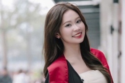 Á khôi ngoại thương tốt nghiệp sớm, được mời đi làm trước khi ra trường