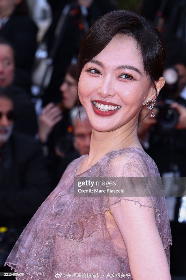 Sao nữ dưới ống kính hung thần ở Cannes - 4