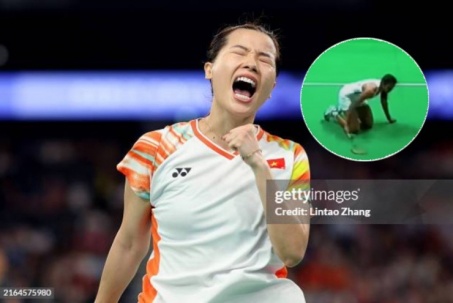 Thùy Linh khiến cựu vô địch cầu lông thế giới cáu giận và nhận thẻ đỏ