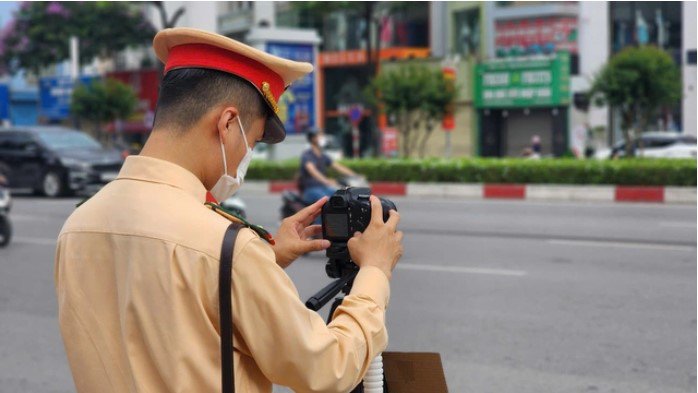 Người vi phạm sẽ nhận được thông báo bằng giấy hoặc tự tra cứu trên Cổng thông tin điện tử của Cục CSGT.