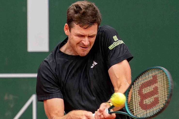 Hubert Hurkacz nhắm giành một danh hiệu đất nện nhỏ trước khi dự Roland Garros