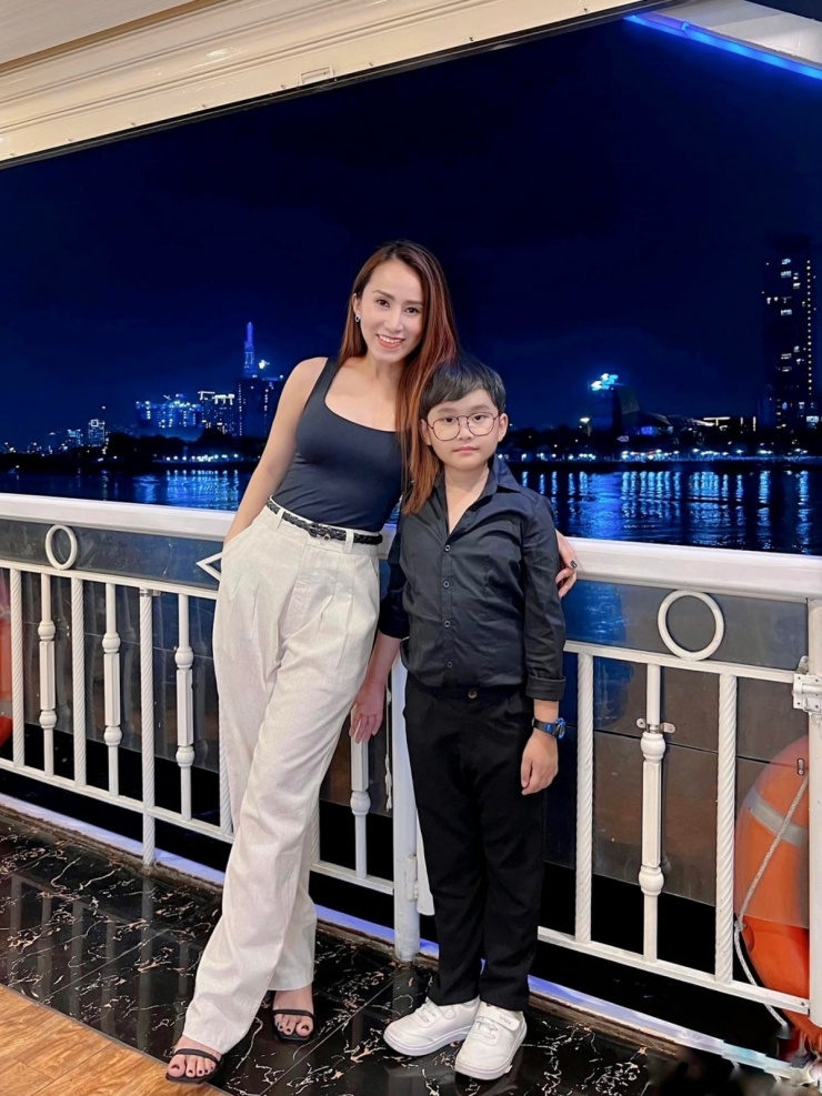 Cuộc sống mẹ đơn thân của Ngọc Châu &#39;Mây Trắng&#39; - 2