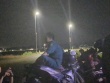 Hàng trăm người xuyên đêm truy bắt kẻ sát hại hàng xóm rồi bỏ trốn