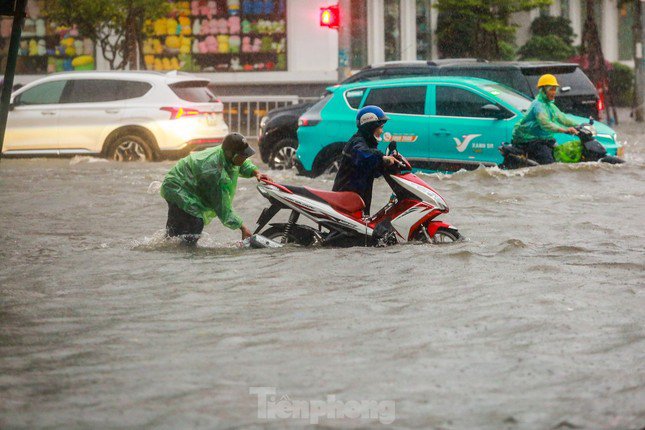 Miền Bắc đón mưa lớn kéo dài từ đêm nay (22/5).