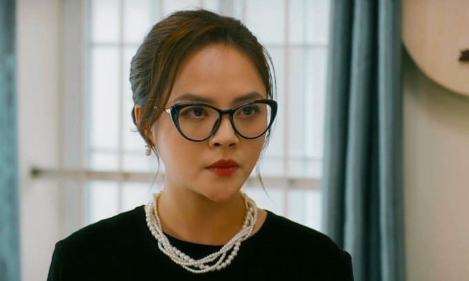 Tạo hình của Thu Quỳnh trong phim 'Cha tôi, người ở lại'.