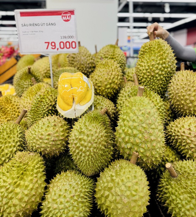 Khu vực các tỉnh phía Nam giá sầu nhìn chung thấp hơn so với các tỉnh phía Bắc.