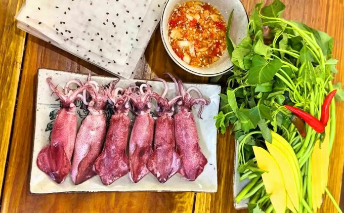 Món ăn mukbang được nhiều TikToker quảng bá. Ảnh: Lê Lân