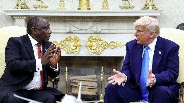 Tổng thống Mỹ Donald Trump tiếp Tổng thống Nam Phi Cyril Ramaphosa tại Nhà Trắng, ngày 22/5. (Ảnh: Reuters)