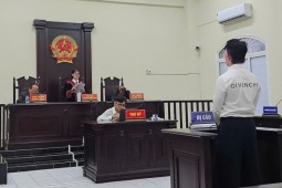 Môi giới nam nhân viên ' đi sex tour ' với khách nữ