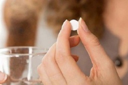 Cô gái trẻ suýt mất mạng vì vỡ ruột thừa do thói quen cực nhiều người Việt thường xuyên làm