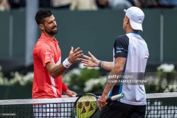Video tennis Fucsovics - Djokovic: Chiến thắng tốc hành, ghi danh tứ kết (Geneva Open)