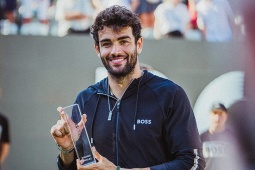Nóng nhất thể thao tối 22/5: Berrettini rút khỏi Roland Garros do chấn thương