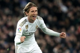 Tin mới nhất bóng đá chiều 22/5: Không được gia hạn, Modric sẽ rời Real Madrid