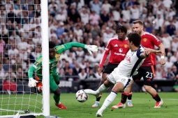 Bóng đá - Kịch tính chung kết Europa League: Fernandes chuyền hỏng, Tottenham chớp thời cơ xé lưới MU