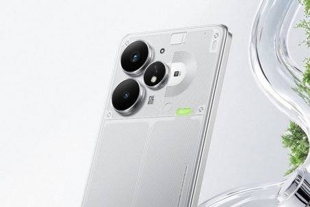 Realme Neo 7 Turbo lộ diện với phiên bản trong suốt độc đáo