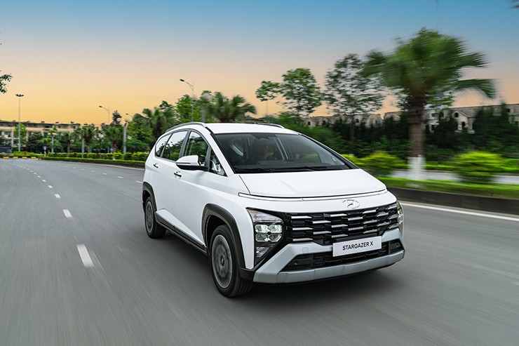 Giá xe Hyundai Stargazer tháng 5/2025, từ 489 triệu đồng - 15