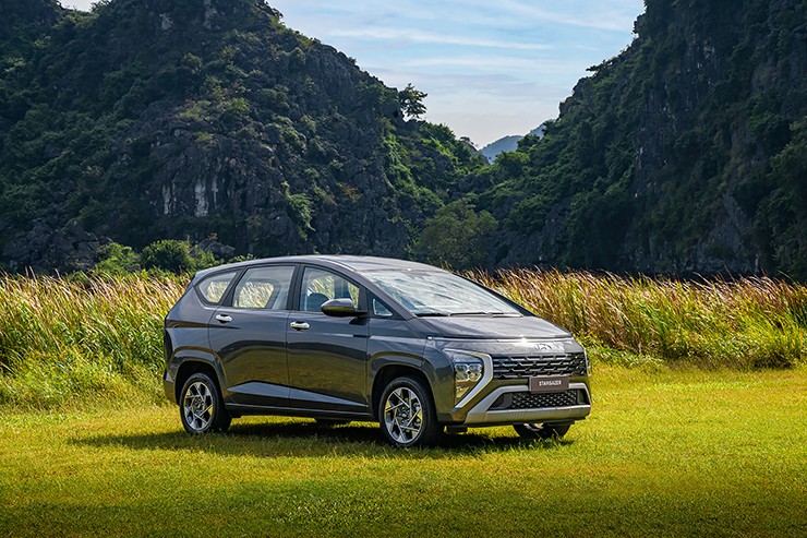 Giá xe Hyundai Stargazer tháng 5/2025, từ 489 triệu đồng - 2