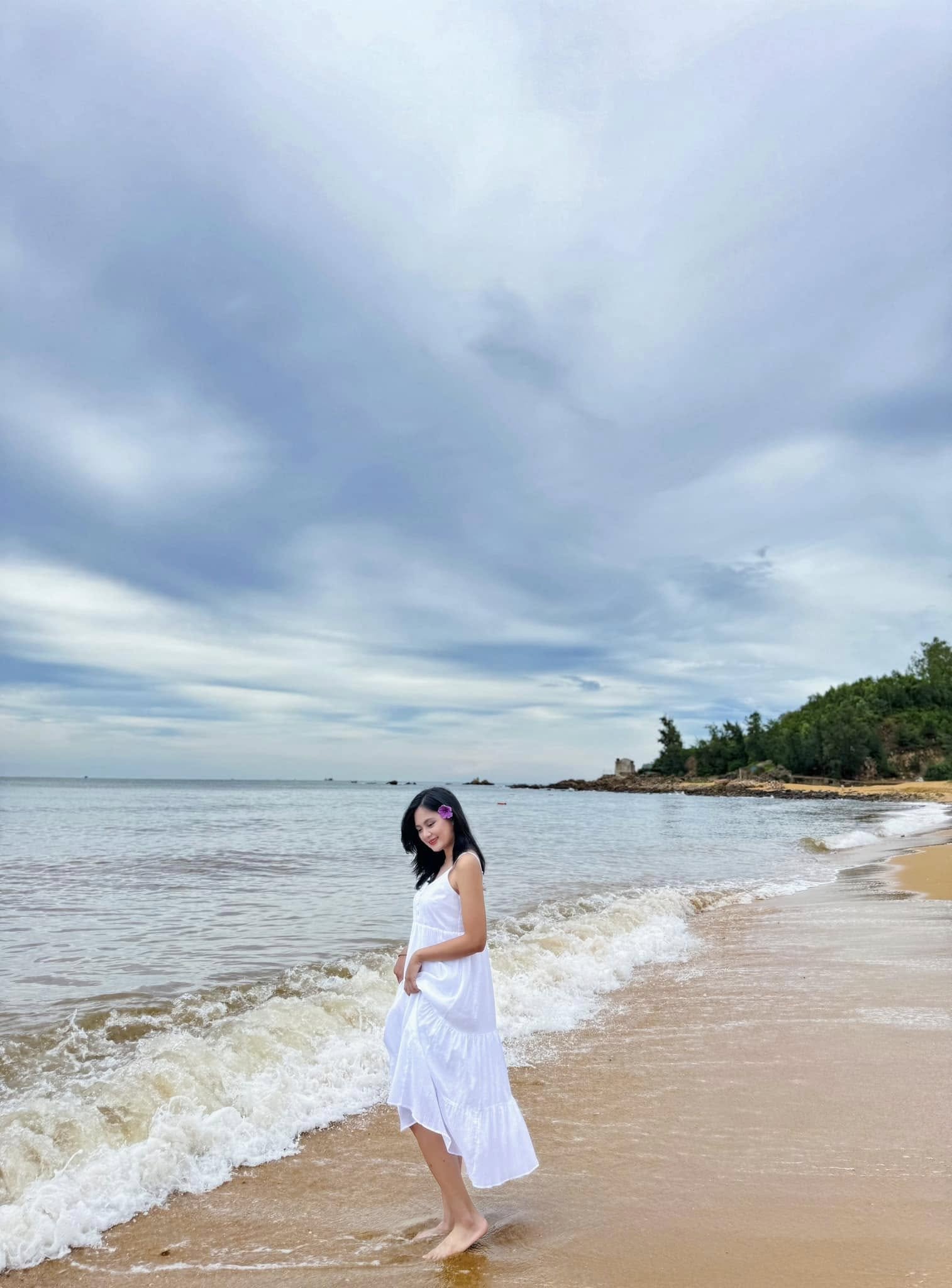 Vẻ đẹp hoang sơ của Quỳnh Lập khiến gia đình chị Oanh mê mẩn, quay trở lại nhiều lần. Ảnh: Oanh Đỗ